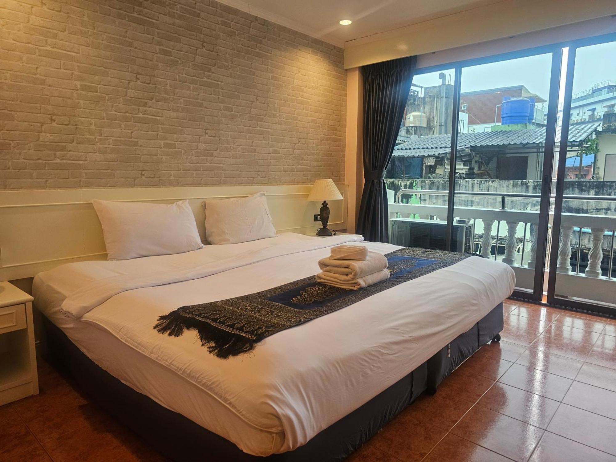 Patong Central Residence & Apartment Δωμάτιο φωτογραφία