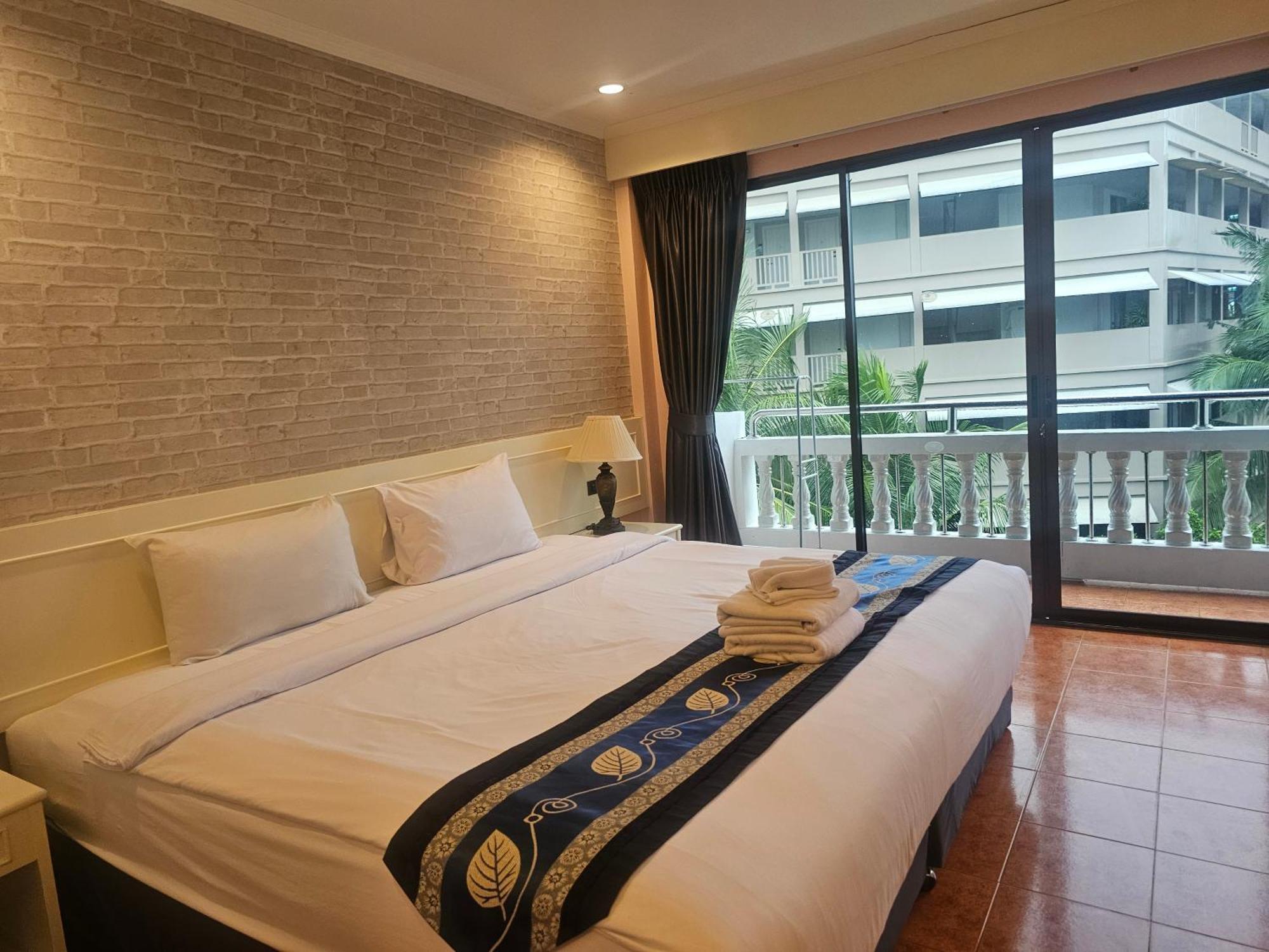 Patong Central Residence & Apartment Εξωτερικό φωτογραφία